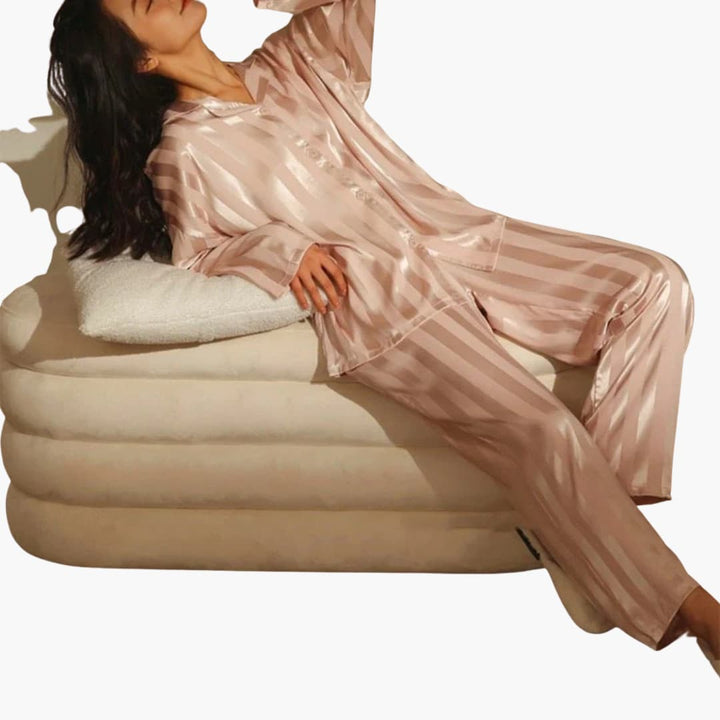 Damen Satin Pyjama Set mit Knopfoberteil und Streifendesign