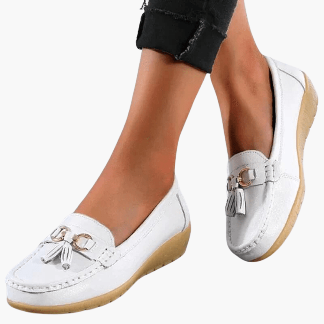 Bequeme orthopädische Mokassins für Frauen - SchmiedeMode