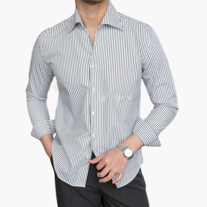 Gestreiftes Herrenhemd mit Kontrastkragen und geknöpften Manschetten