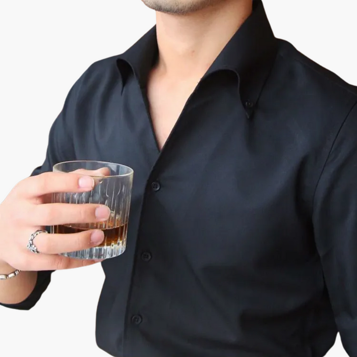 Gestreiftes Herrenhemd mit Kontrastkragen und geknöpften Manschetten