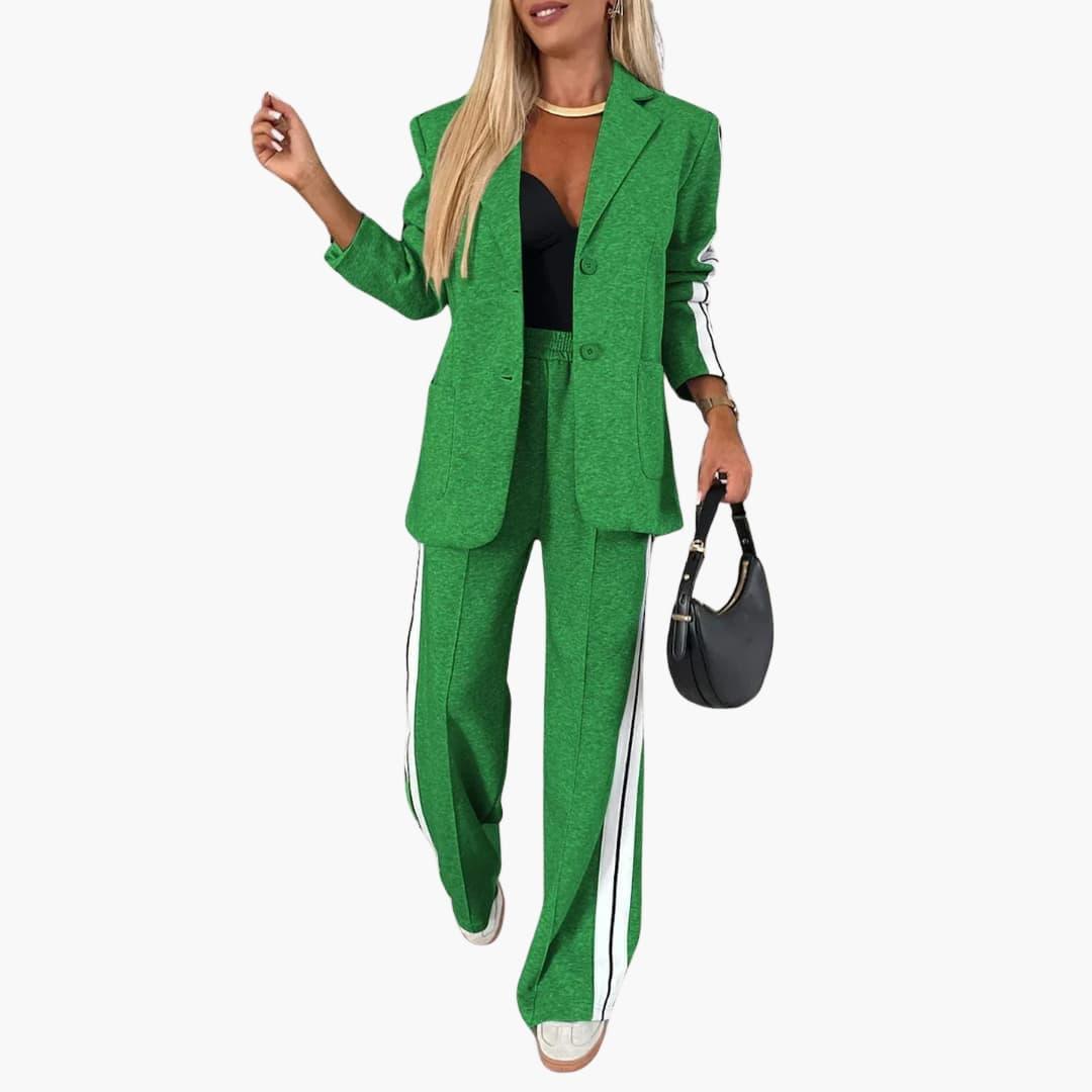 Modernes, maßgeschneidertes Outfitset für Damen - SchmiedeMode