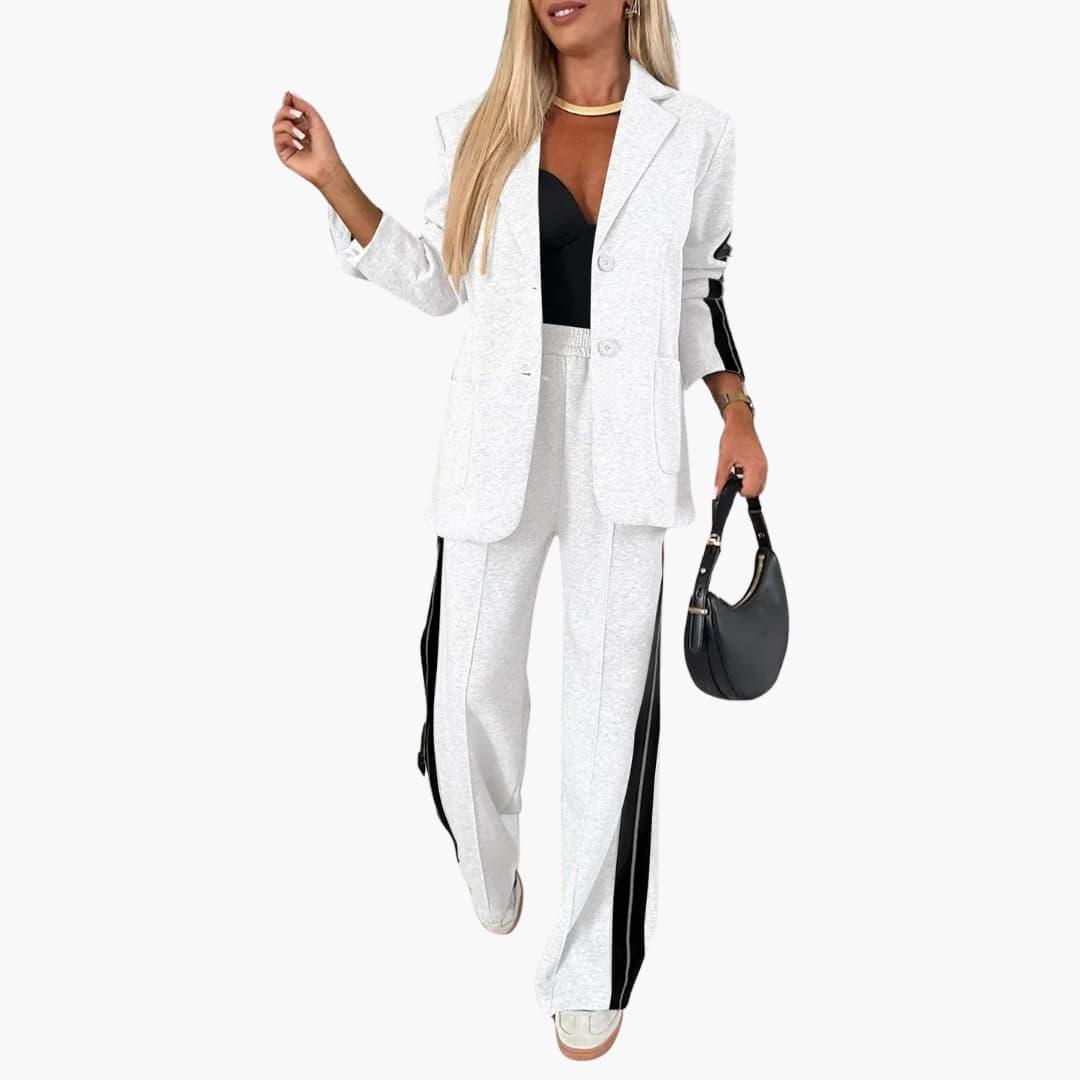 Modernes, maßgeschneidertes Outfitset für Damen - SchmiedeMode