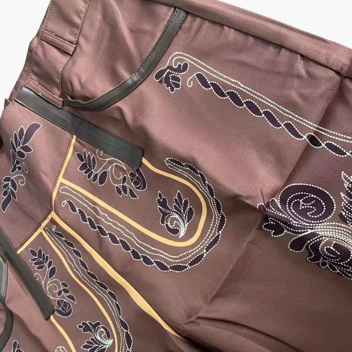 Herren Lederhose mit Stickerei und Seitenknöpfen - Oktoberfest 2025