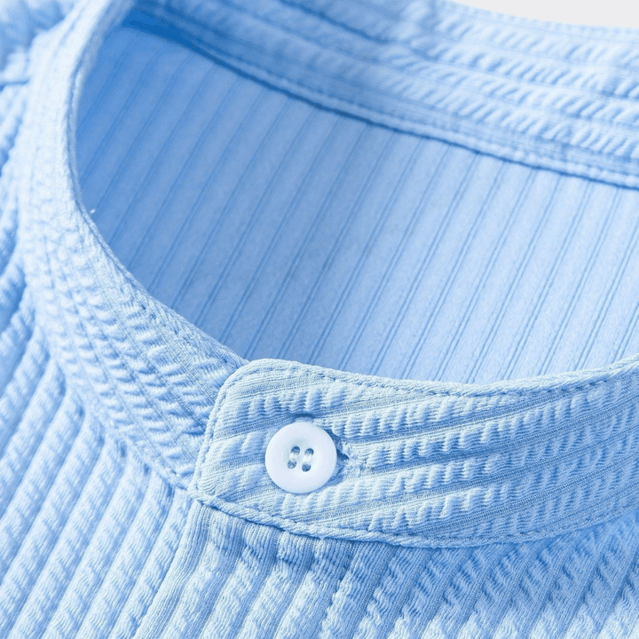 Bequemes Rippenhemd mit Stehkragen für Männer - SchmiedeMode