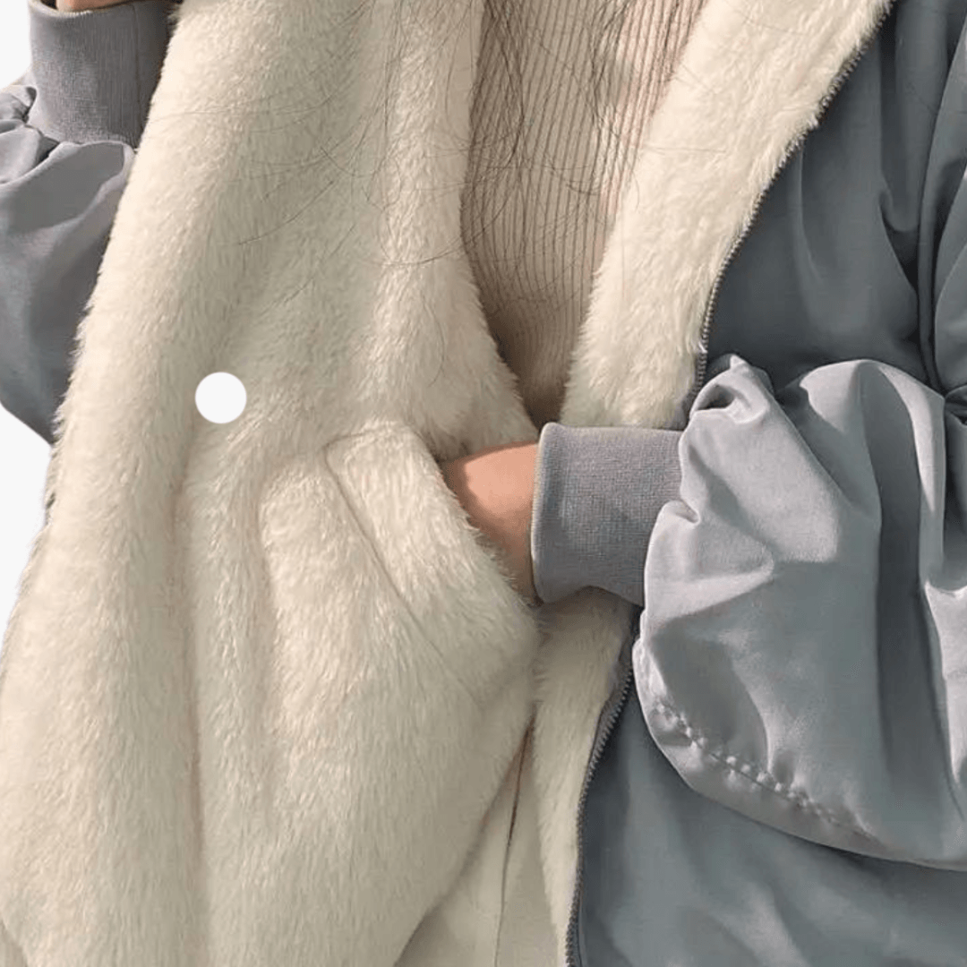 Stylischer Wintermantel mit Kapuze für Frauen - SchmiedeMode