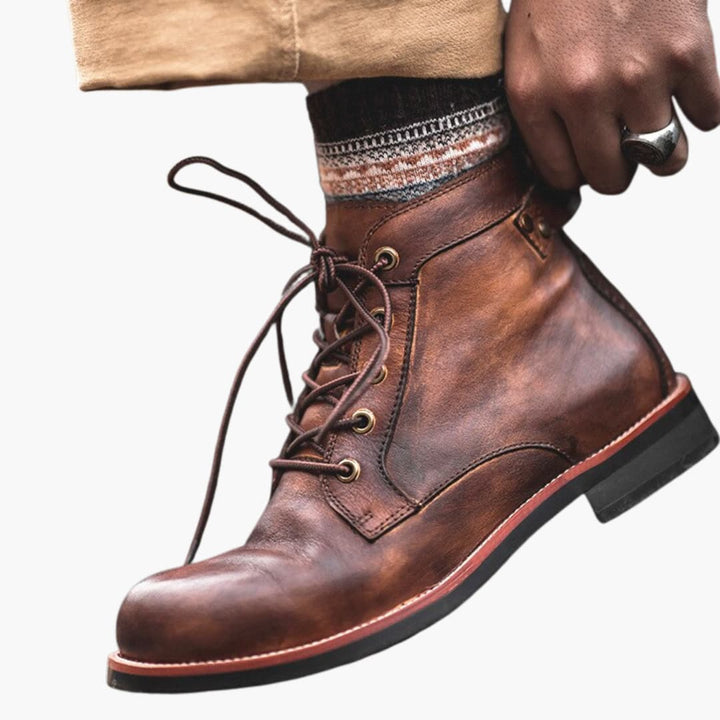 Herren Schnürstiefel mit strukturierter Oberfläche