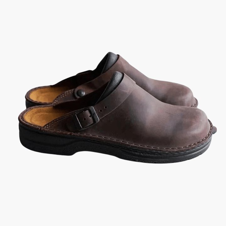 Stilvolle verstellbare Lederpantoffeln für Männer - SchmiedeMode