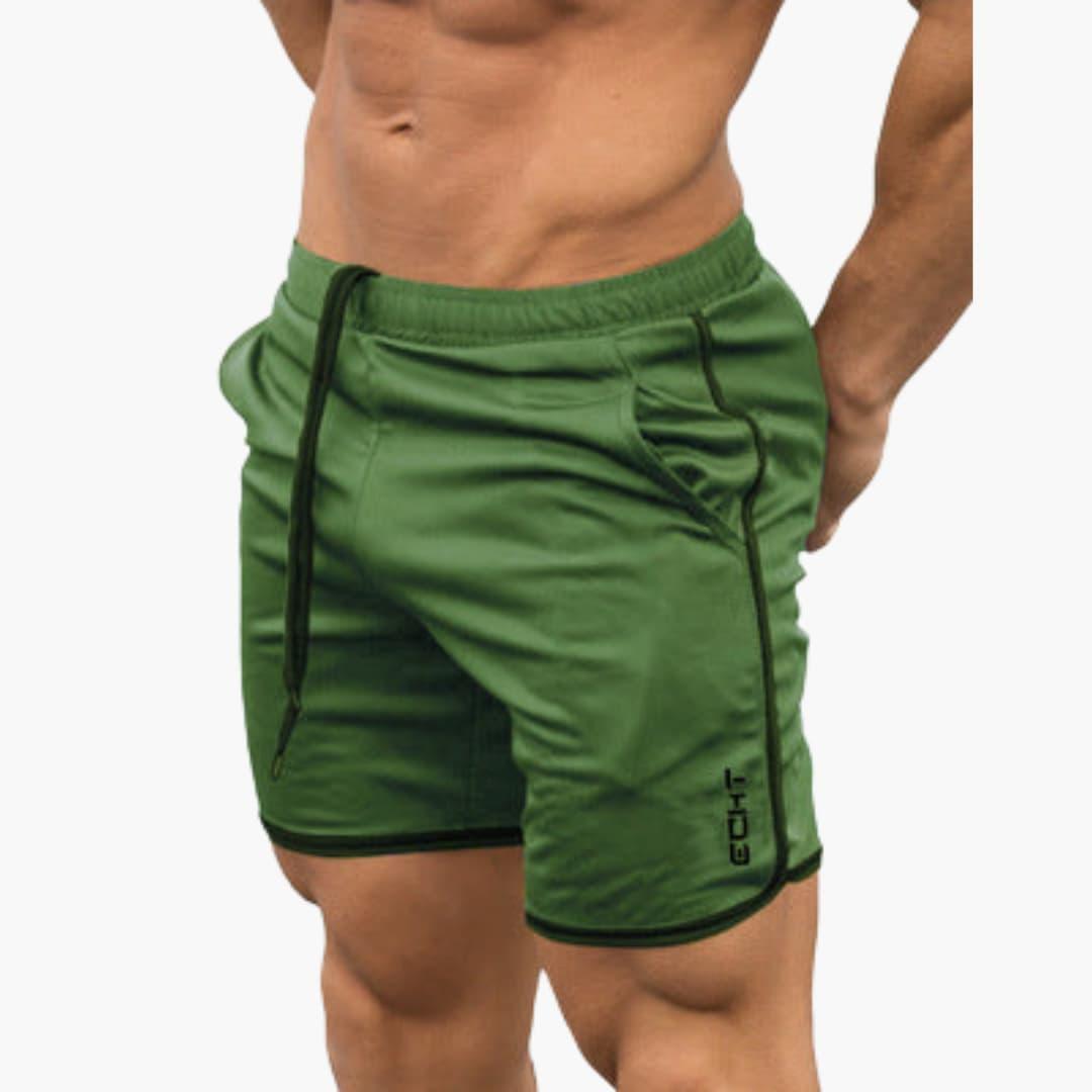 Bequeme und flexible Sportshorts für Männer - SchmiedeMode