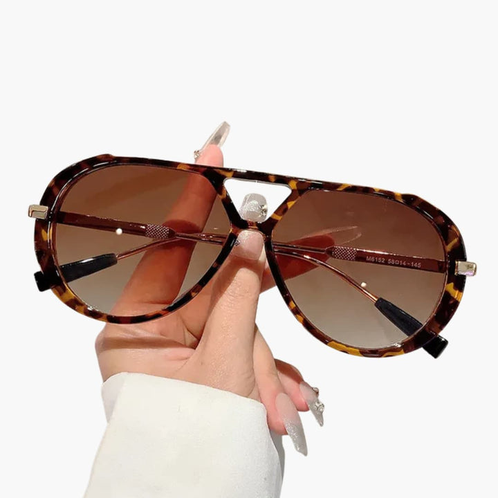 Damen Sonnenbrille mit UV400 Schutz und zweifarbigem Rahmen