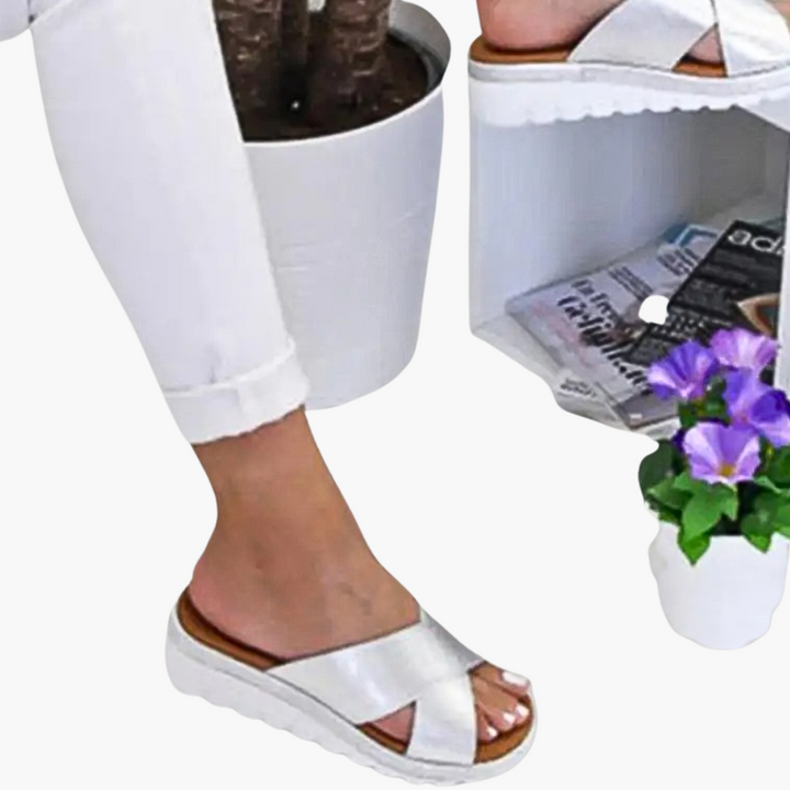 Bequeme Damen Sandalen mit Kreuzriemen – Sommer Schuhe