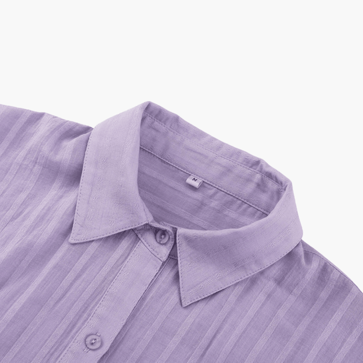 Lässiges und luftiges Button-Up-Outfit für Frauen - SchmiedeMode