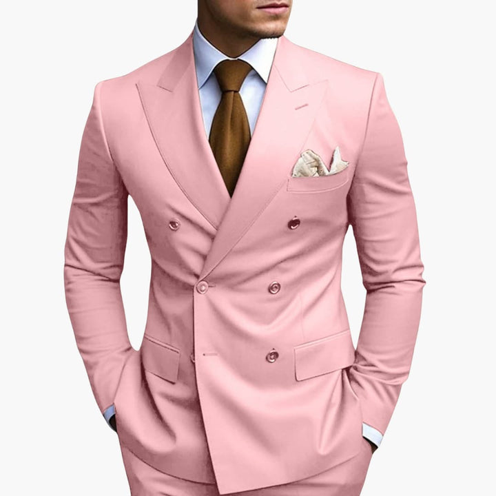 Herrenanzug mit Reverskragen und Zweireiher Design