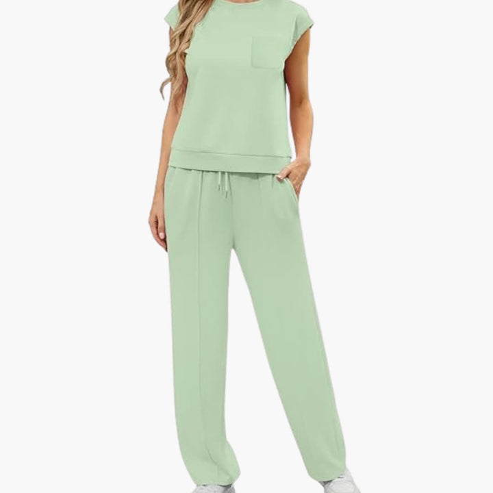 Zweiteiliges Sommer Set für Damen mit Kappärmeln und Taschen