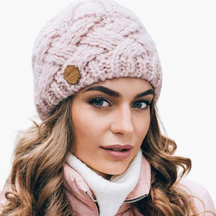 Damen Gestrickte Wintermütze mit runder Form und Rippoberfläche