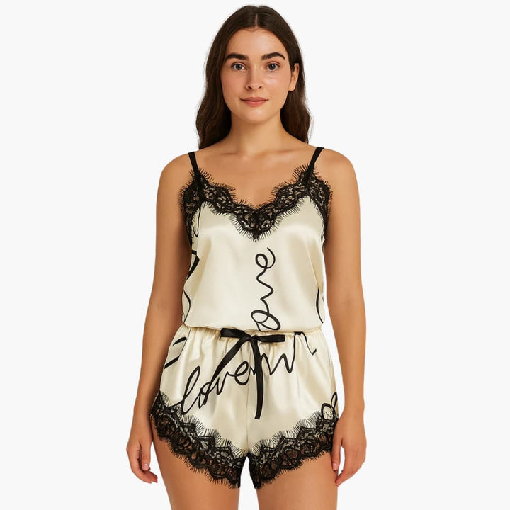Damen Pyjama Set mit Spaghettitop und Schriftzug Shorts