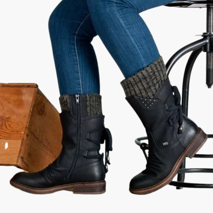 Damen Schneestiefel mittlere Schafthöhe mit Schnürverschluss und flacher Sohle