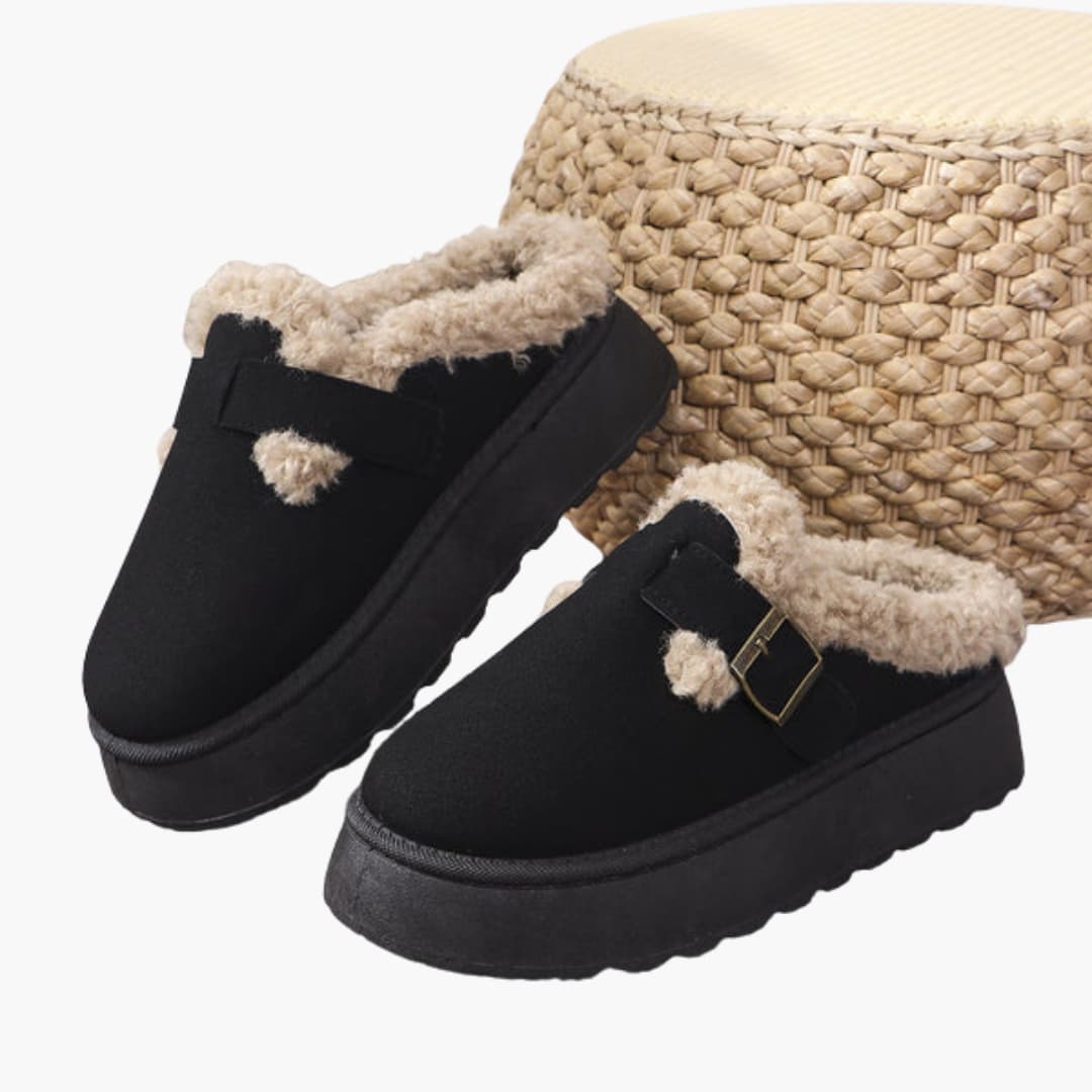 Damen hausschuhe mit Plüschfutter und Schnallenriemen