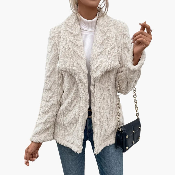 Damenjacke mit offenem Vorderteil und strukturierter Oberfläche