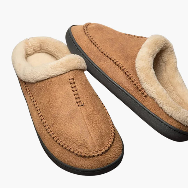 Herren Pantoffeln zum Hineinschlüpfen mit Plüschfutter und strukturierter Außensohle