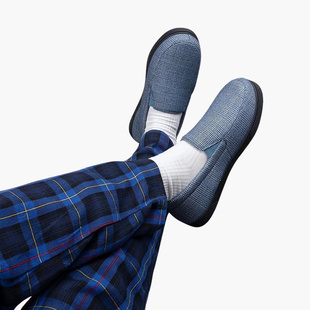 Herren Slipper Loafers mit Karomuster und strukturierter Außensohle