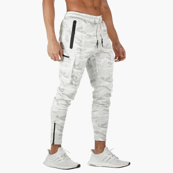 Herren Sport Jogginghose mit schmal zulaufenden Beinen und Seitentaschen