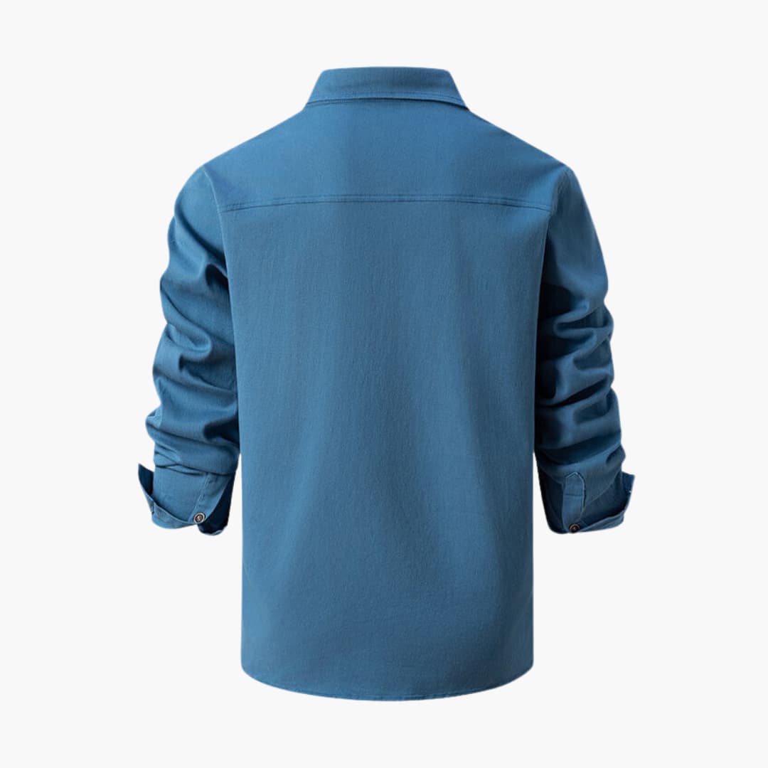 Herrenhemd mit Knopfleiste und Brusttaschen