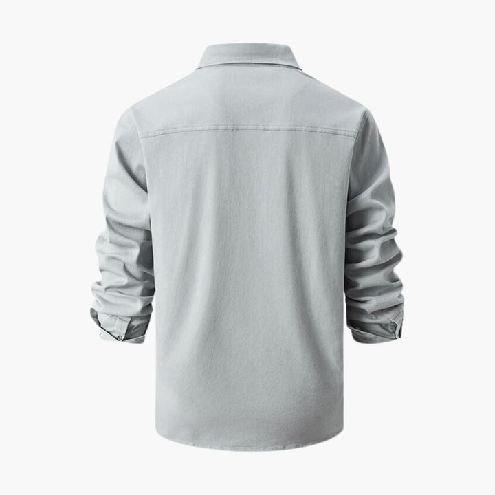 Herrenhemd mit Knopfleiste und Brusttaschen