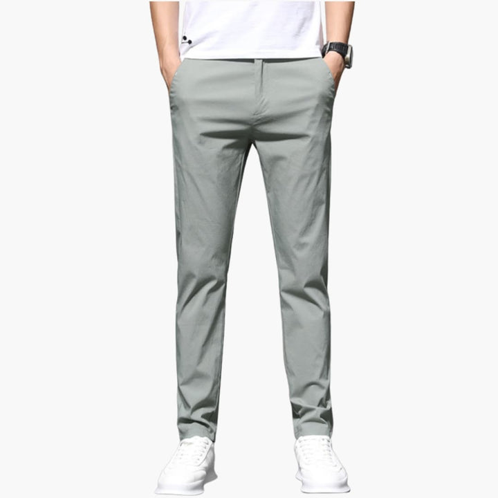 Herrenhose mit Reißverschluss und Seitentaschen