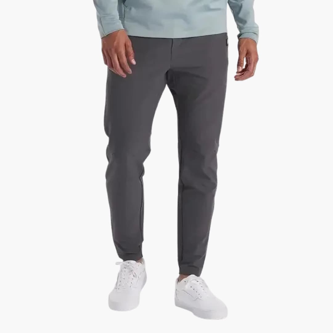 Herrenhose mit Stretchbund und konisch zulaufenden Beinen