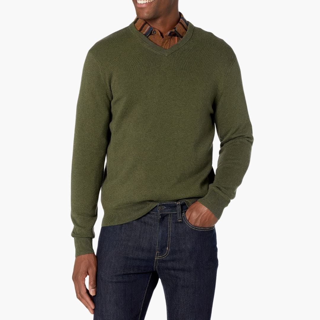 Herrenpullover mit V Ausschnitt und langen Ärmeln