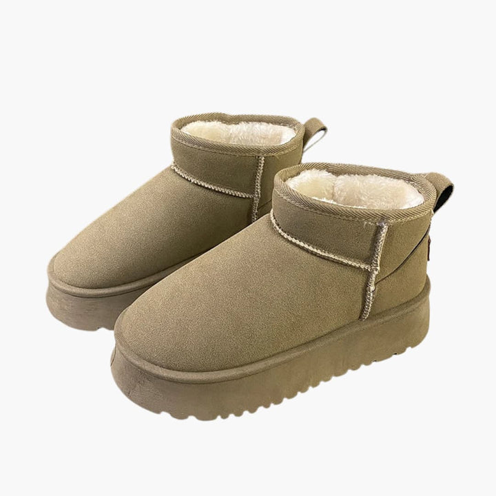 Plateau Mini Stiefel mit Lammfellfutter und dicker Sohle