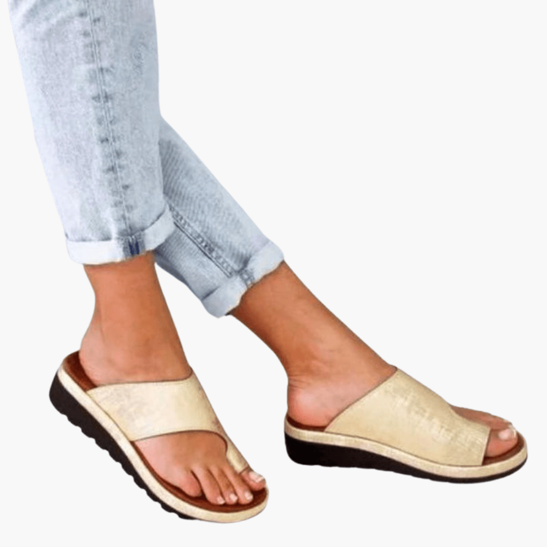 Bequeme orthopädische Sandalen für Frauen - SchmiedeMode