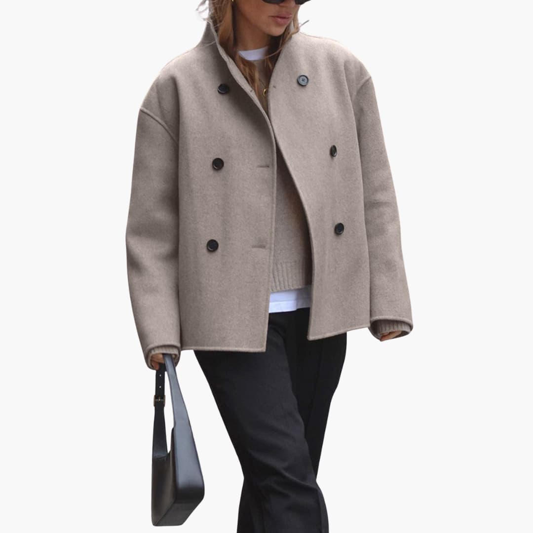 Damenjacke mit weitem Schnitt und Knopfverschluss vorn