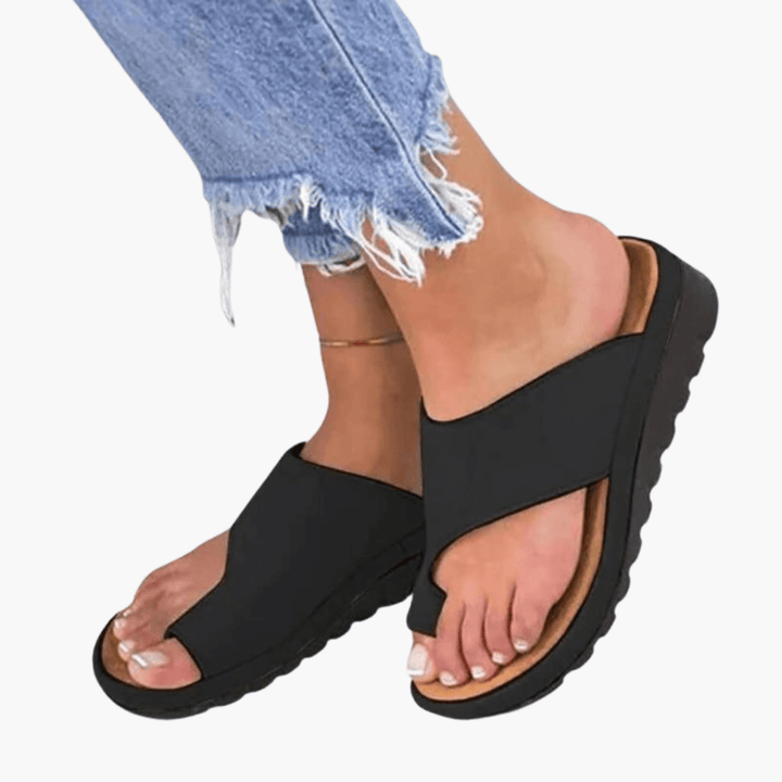 Bequeme orthopädische Sandalen für Frauen - SchmiedeMode