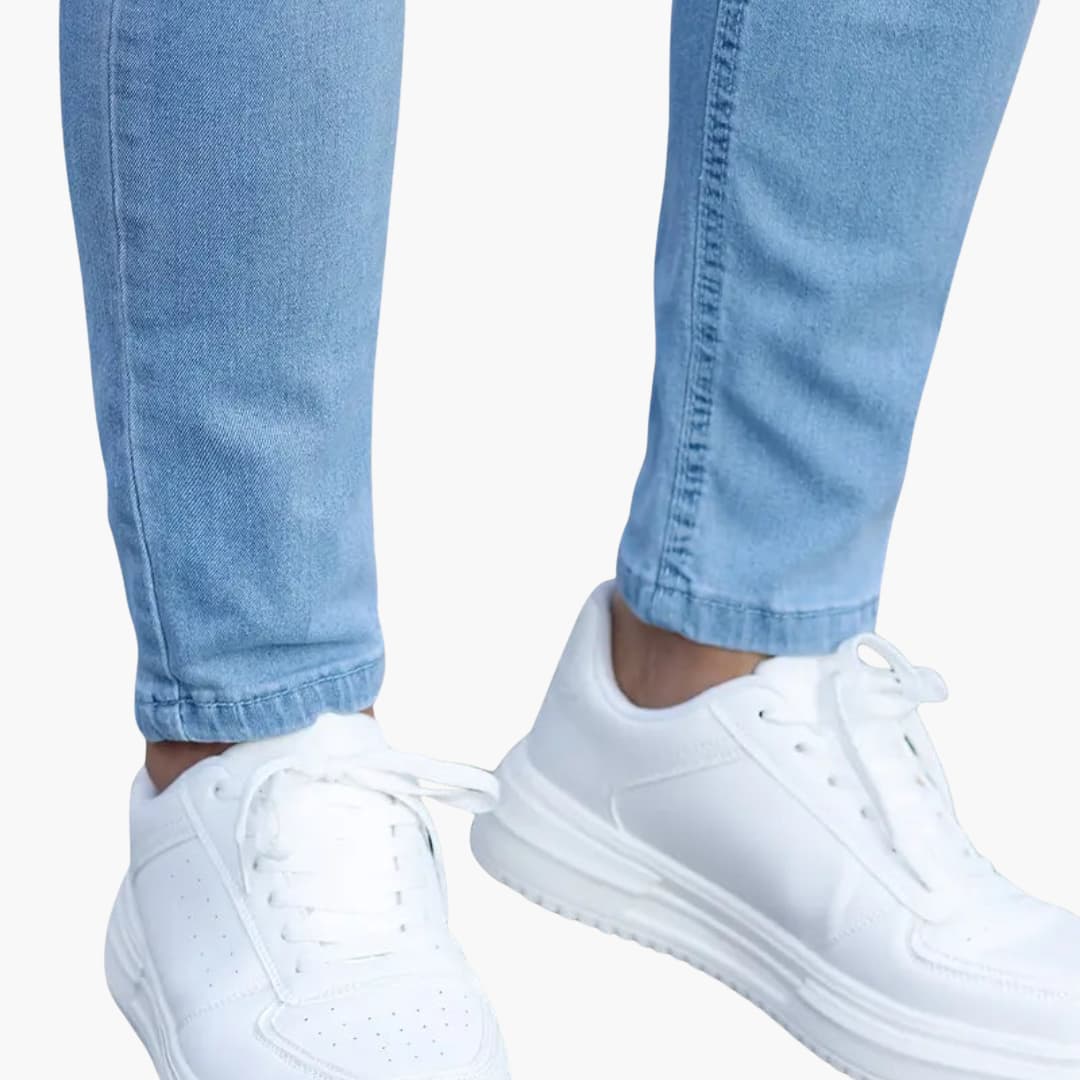 Herren Skinny Jeans mit Slim Fit und schmal zulaufenden Beinen
