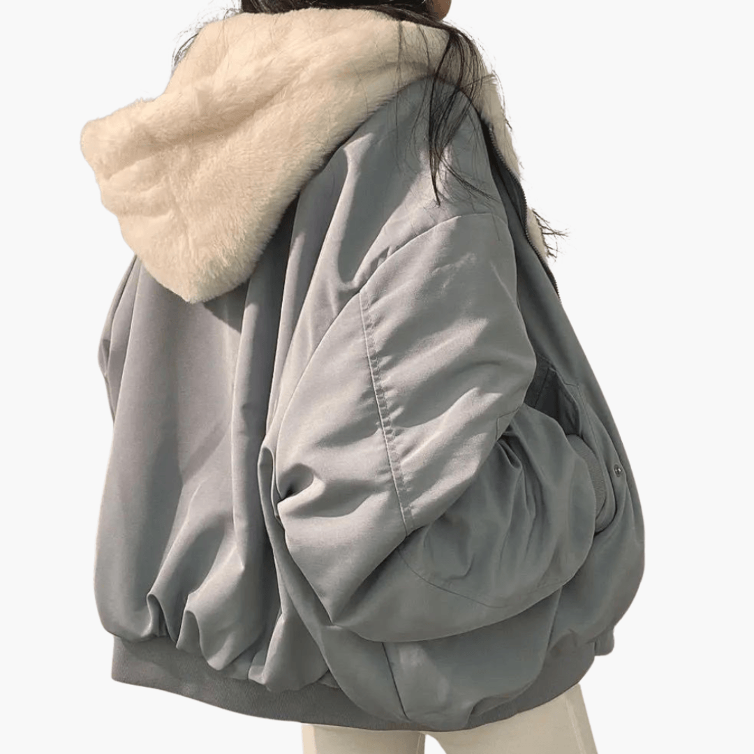 Stylischer Wintermantel mit Kapuze für Frauen - SchmiedeMode