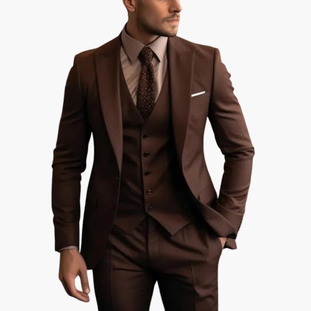 Dreiteiliger Herrenanzug mit maßgeschneidertem Blazer mit langen Ärmeln