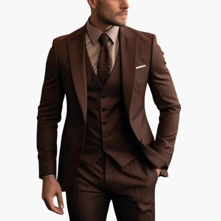 Dreiteiliger Herrenanzug mit maßgeschneidertem Blazer mit langen Ärmeln