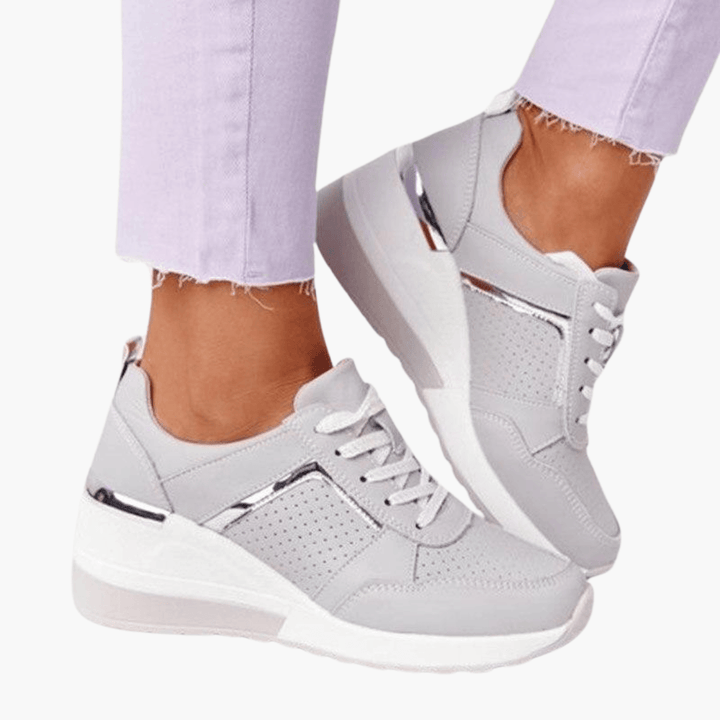 Elegante bequeme Turnschuhe für Frauen - SchmiedeMode