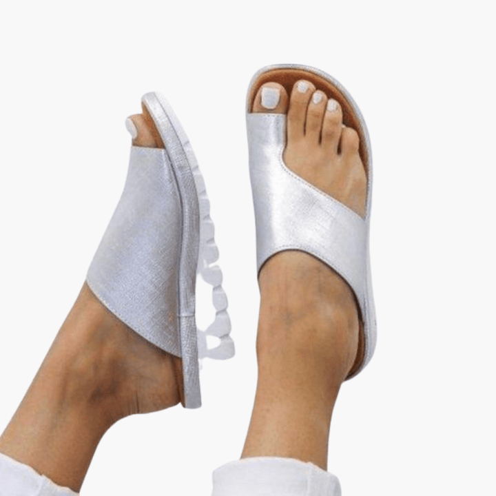 Bequeme orthopädische Sandalen für Frauen - SchmiedeMode