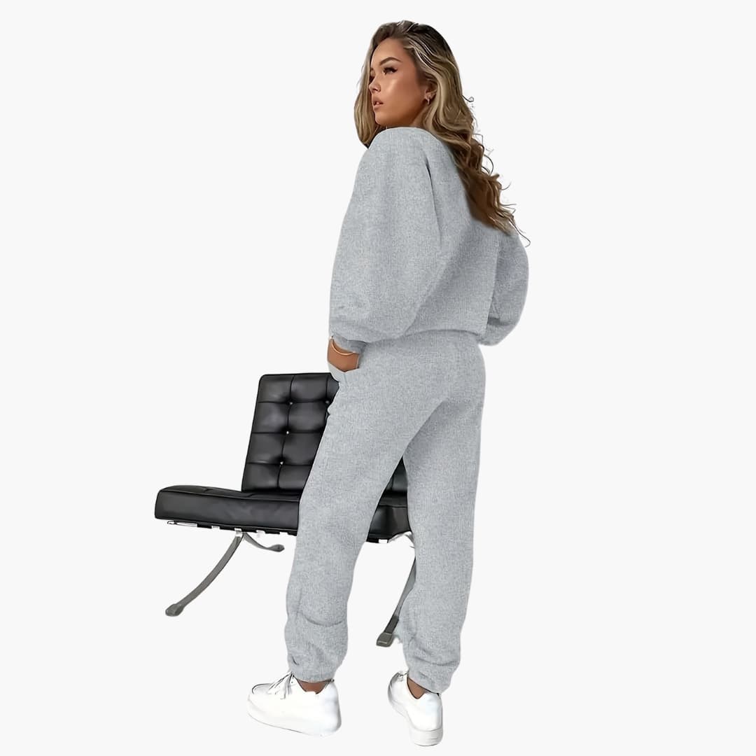 Damen Jogginganzug mit Herzprint und Relaxed Fit