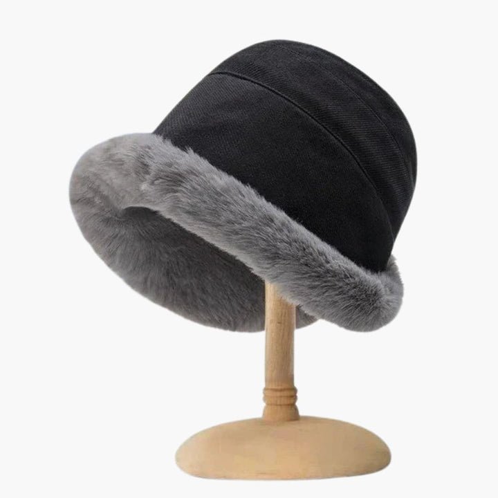 Damen Wintermütze mit Fleecefutter und Kunstfellbesatz