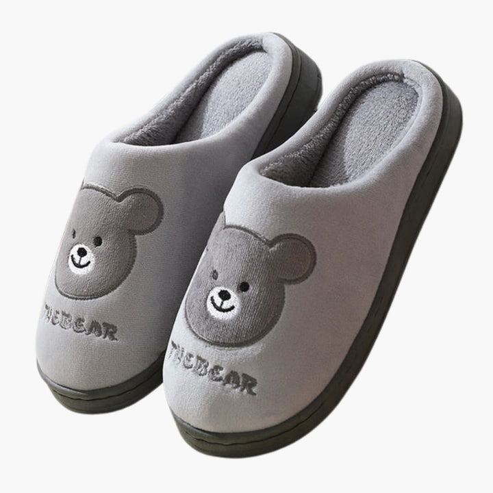 Damenhausschuhe mit Plüschfutter und Bärenstickerei