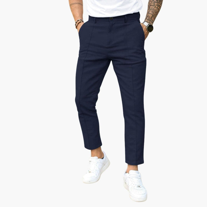 Herren Hose mit Gürtelschlaufen und geradem Bein