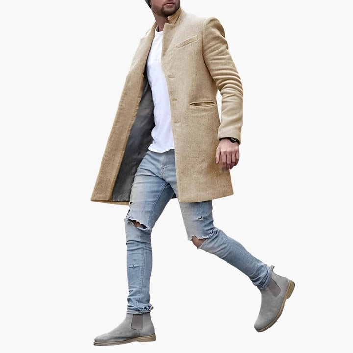 Herrenjacke mit Reverskragen und Knopfverschluss vorn