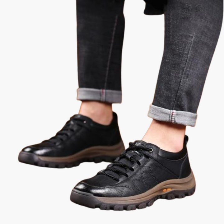 Herrenschuhe mit Schnürverschluss und rutschfester Sohle